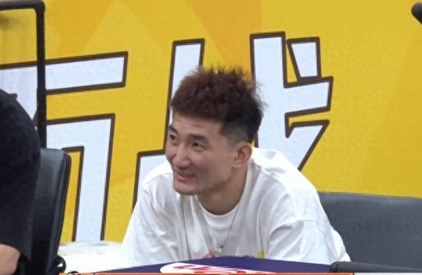 九游游戏-大冷门!卫冕冠军丢掉主场优势,关键时刻球星掉链子,谈何卫冕